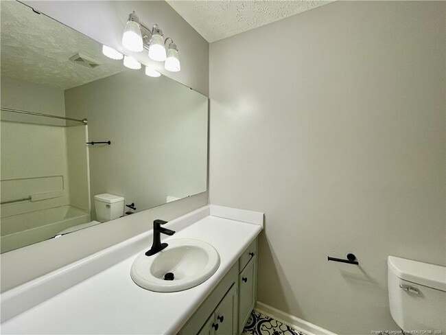 Building Photo - 5723 Kingstree Dr