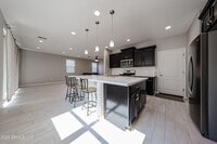 Building Photo - 3813 E Branham Ln
