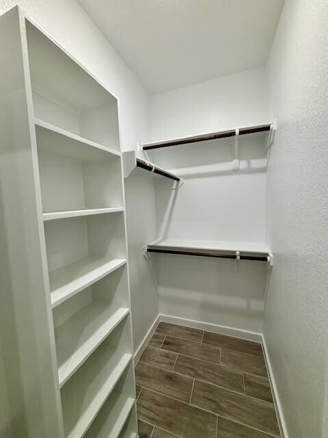 Building Photo - 16930 W Lynbrook