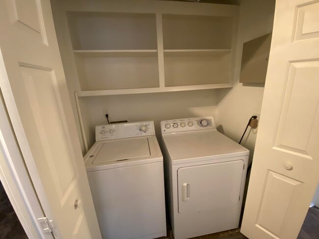 Building Photo - 2218 Graystone Dr