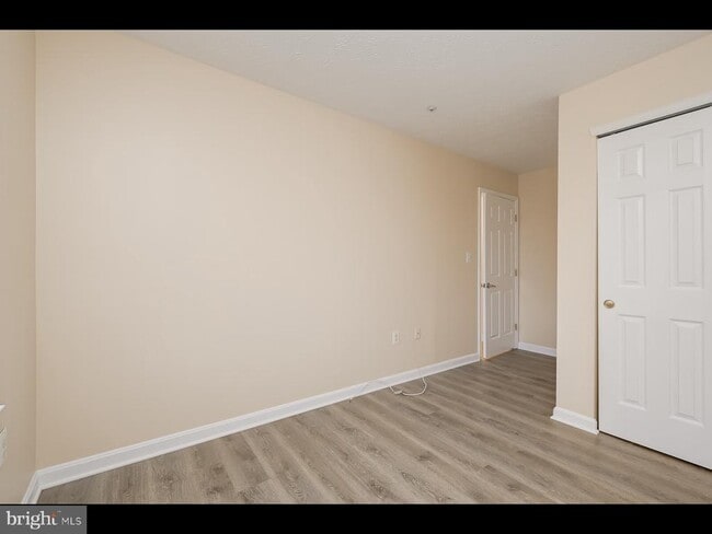 Building Photo - 9058 CONSTANT CRSE Crse