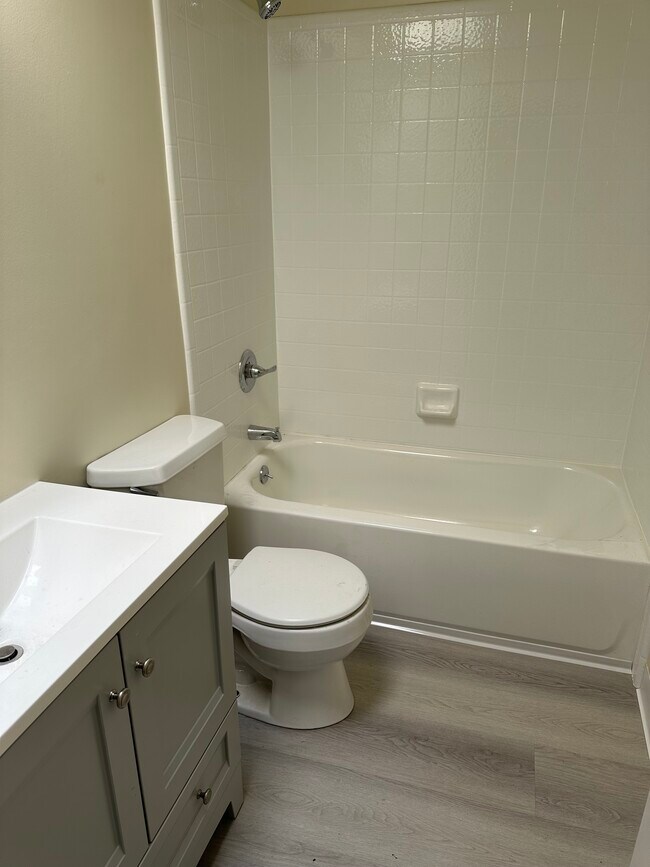 Building Photo - 1851 Nelson Way