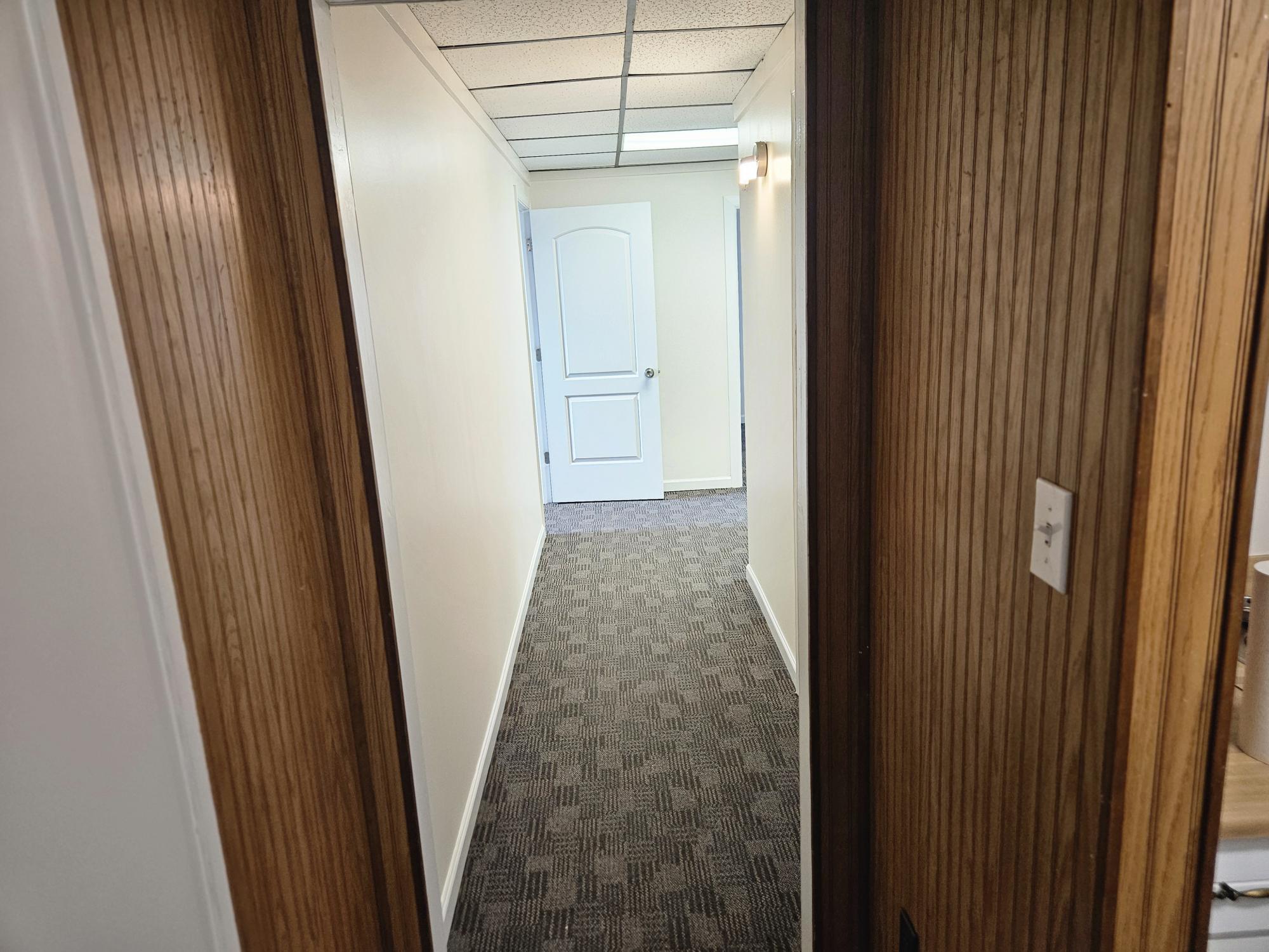 Building Photo - 19 W Water St