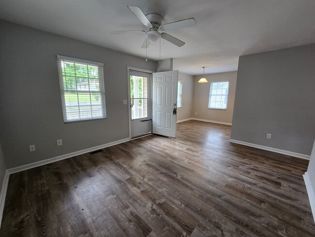 Building Photo - !!!!300 Off Rent!!! Updated 3BR 2BA Home w/ Central A/C • Wood Deck in Durham