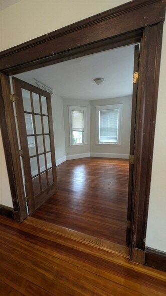 Primary Photo - 12 Ware St