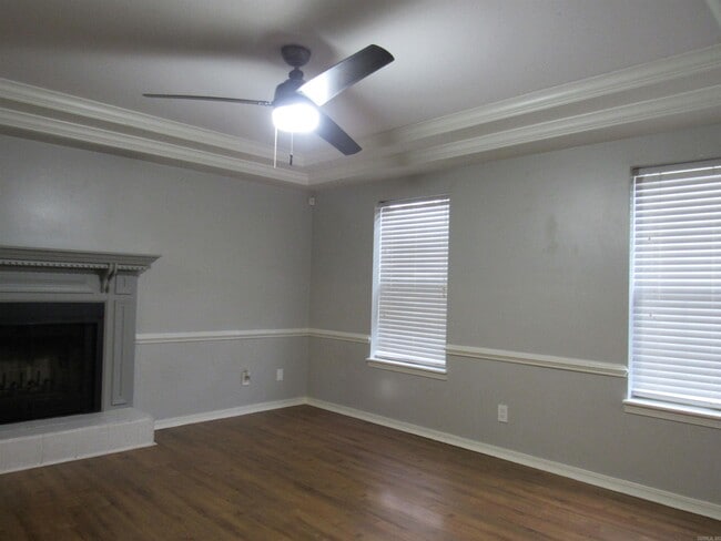 Building Photo - 303 Merganzer Dr