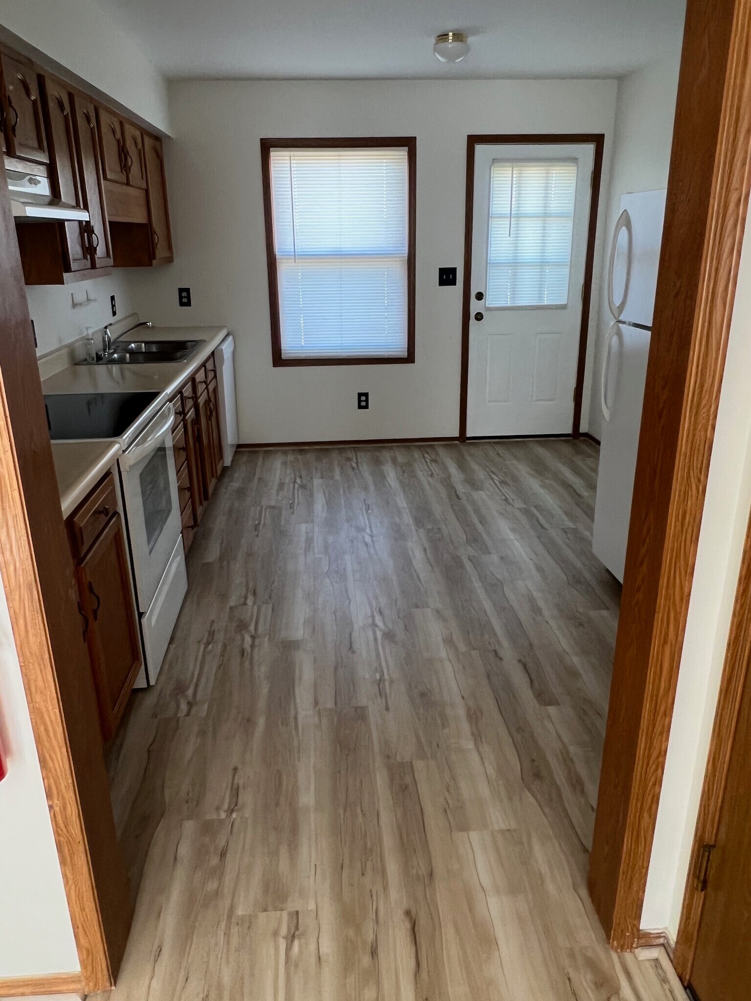 Building Photo - 2317 Donna Maria Dr