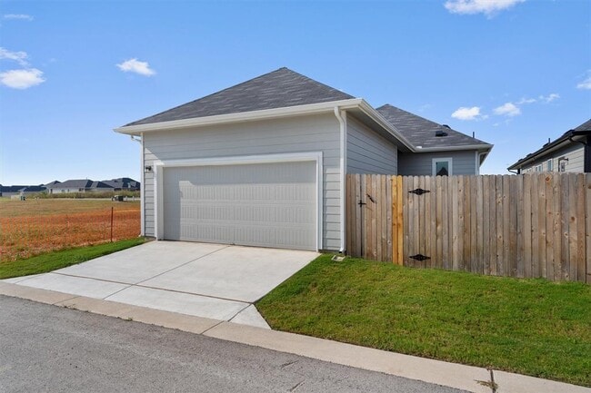 Building Photo - 510 Timber Brook Dr
