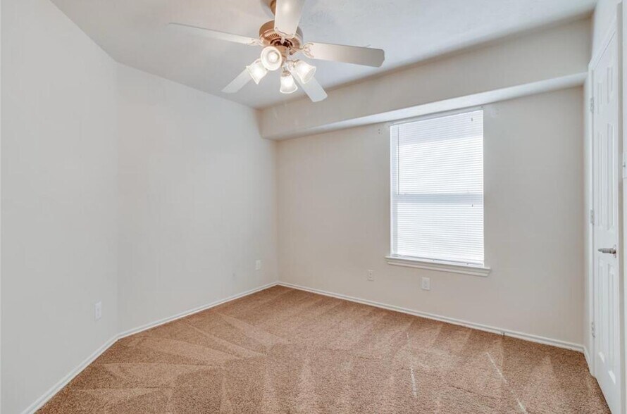 Building Photo - 38 Whitekirk Pl