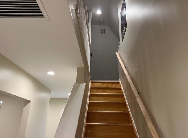 Building Photo - 57 S Fulton St