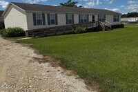 Building Photo - 722 Tulls Creek Rd