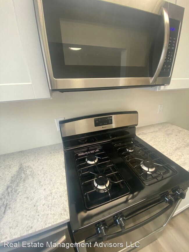 Building Photo - 3 br, 1 bath House - 7068 Clover Lane