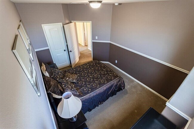 Building Photo - 18311 Red Oak Manor Ln