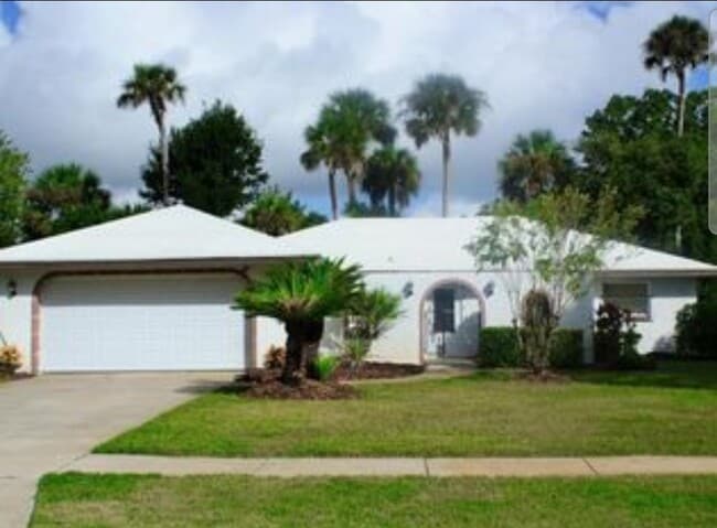 Building Photo - 601 Touchstone Cir