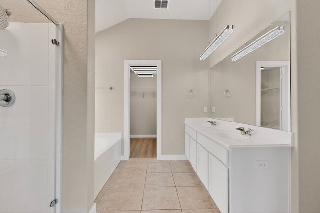 Building Photo - 7619 Toledo Bend