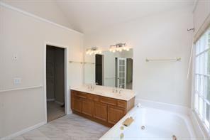 Building Photo - 3986 Fox Glen Dr