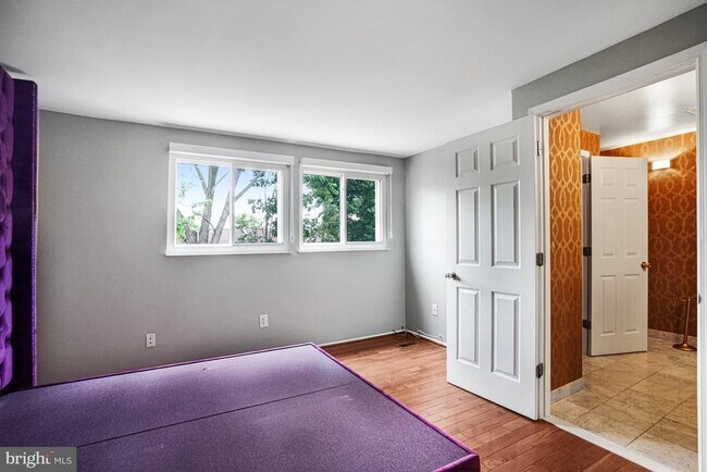 Building Photo - 5376 Harbor Ct Dr