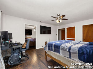 Building Photo - 1407 6th St