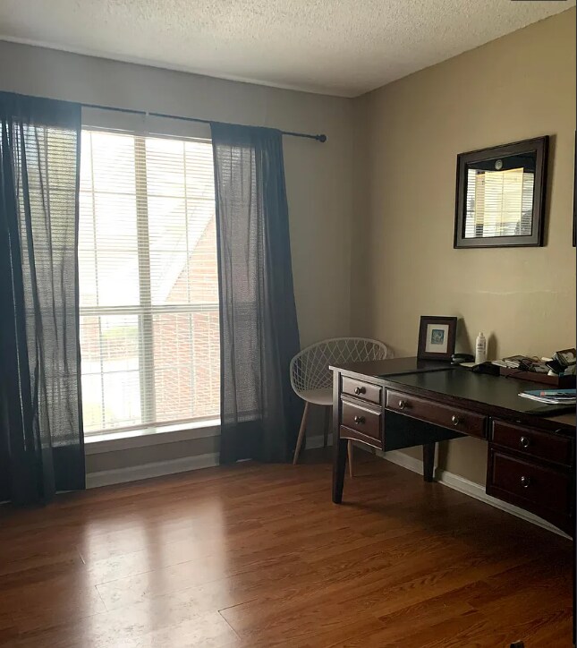 Building Photo - 239 Carriage Crossing Ln