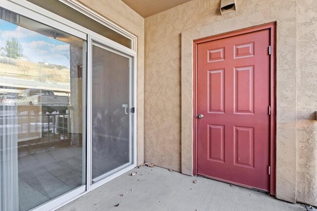 Building Photo - 605 Cougar Bluff Point