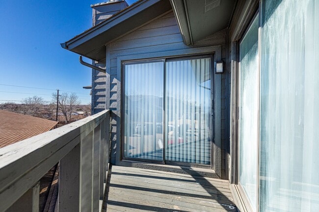 Building Photo - 2902 NW 45th Pl