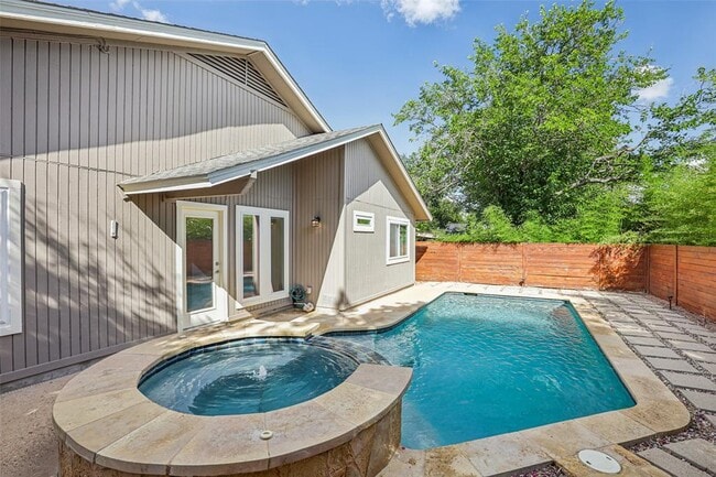 Building Photo - 4713 Trail Crest Cir