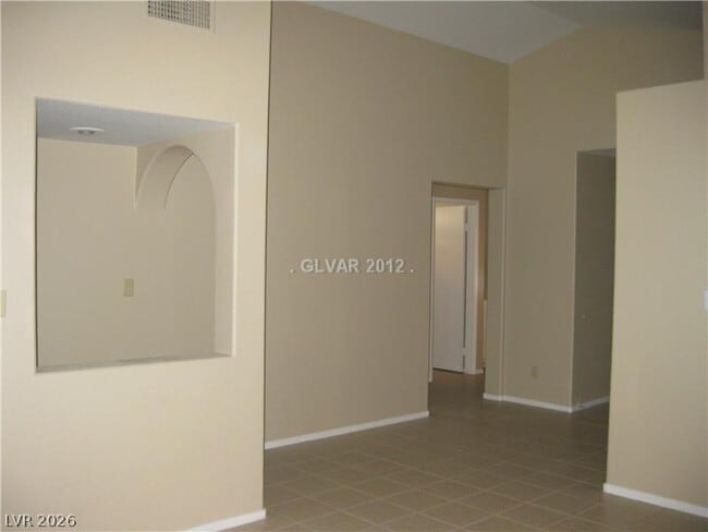 Building Photo - 6492 Lombard Dr
