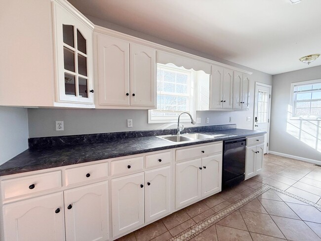 Building Photo - Spacious 3-Bedroom Home with Huge Basement, Garage, and Scenic Country Views