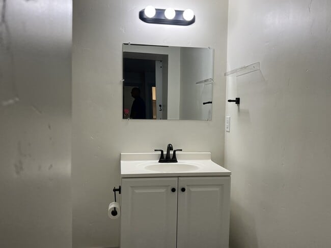Building Photo - 2650 S 8550 W