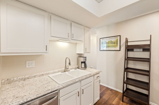 Building Photo - 2353 Lexington Village Ln