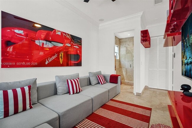 Building Photo - 2143 N Bay Rd