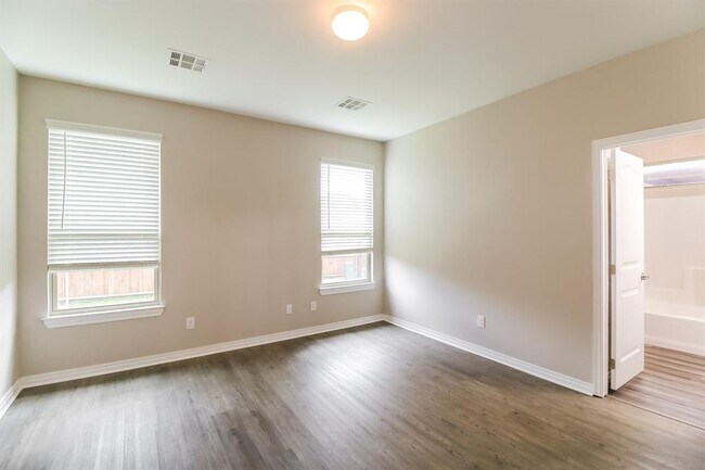 Building Photo - 11328 SW 33rd Terrace