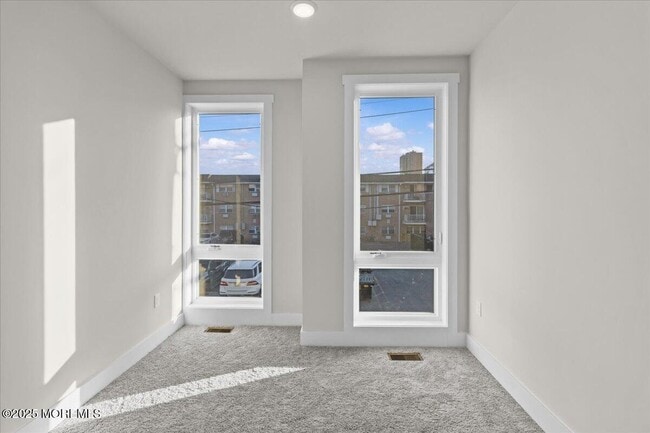 Building Photo - 1403 Kingsley St