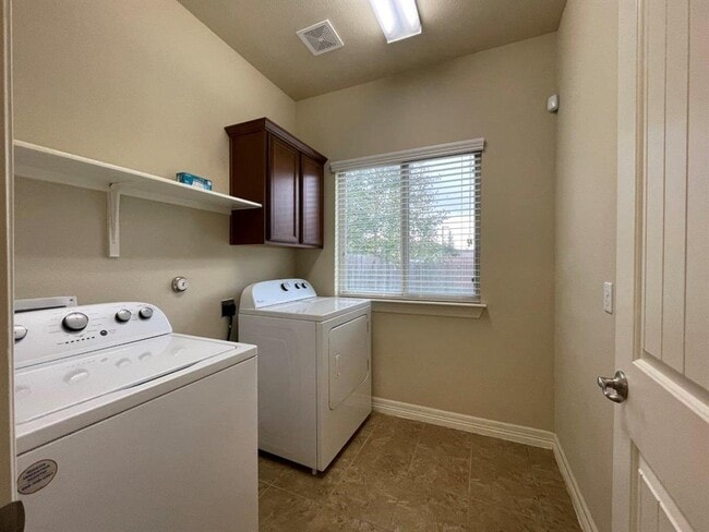 Building Photo - 6505 Alleyton Dr