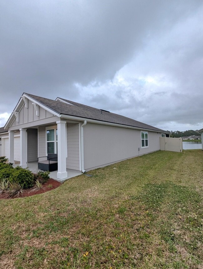 Building Photo - 721 Navarez