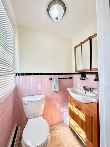 Building Photo - 10 Roulston Rd