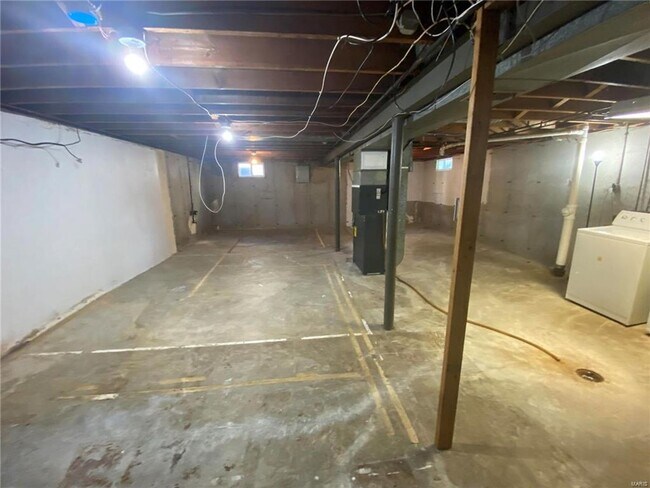 Building Photo - 178 Floralea Pl