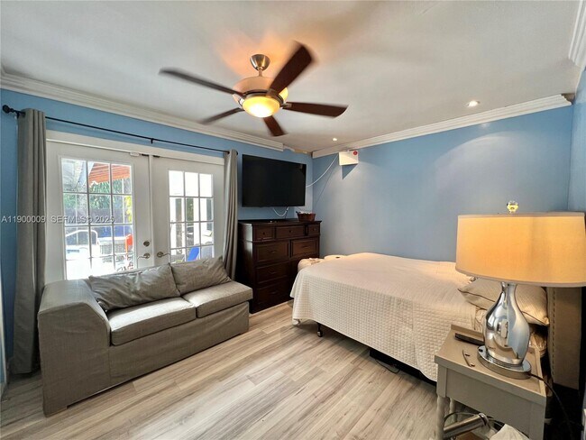 Building Photo - 10220 SW 160th St