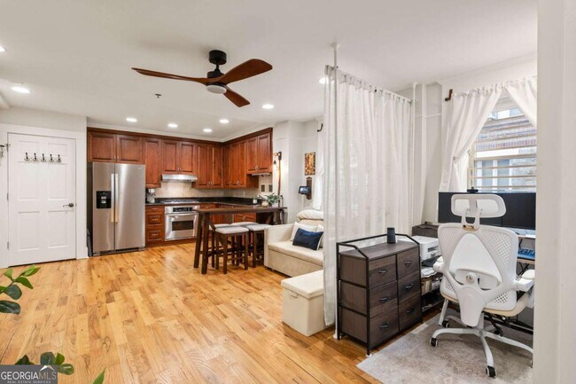 Building Photo - 259 14th St NE