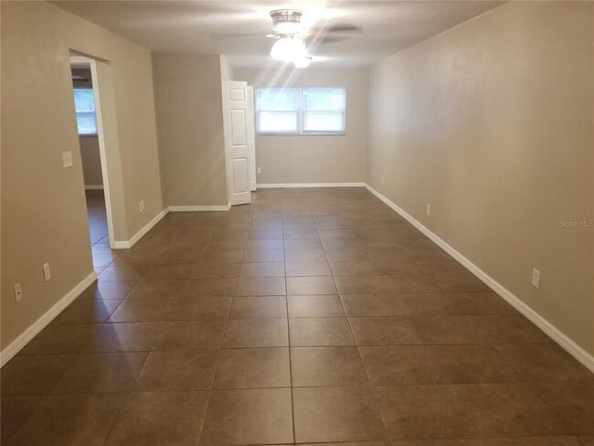 Building Photo - 7100 Dartmouth Ave N