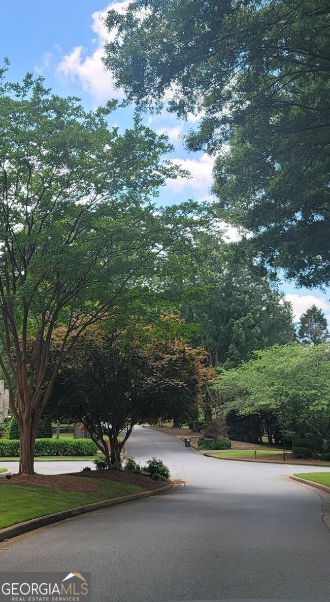 Building Photo - 5005 Johns Creek Ct