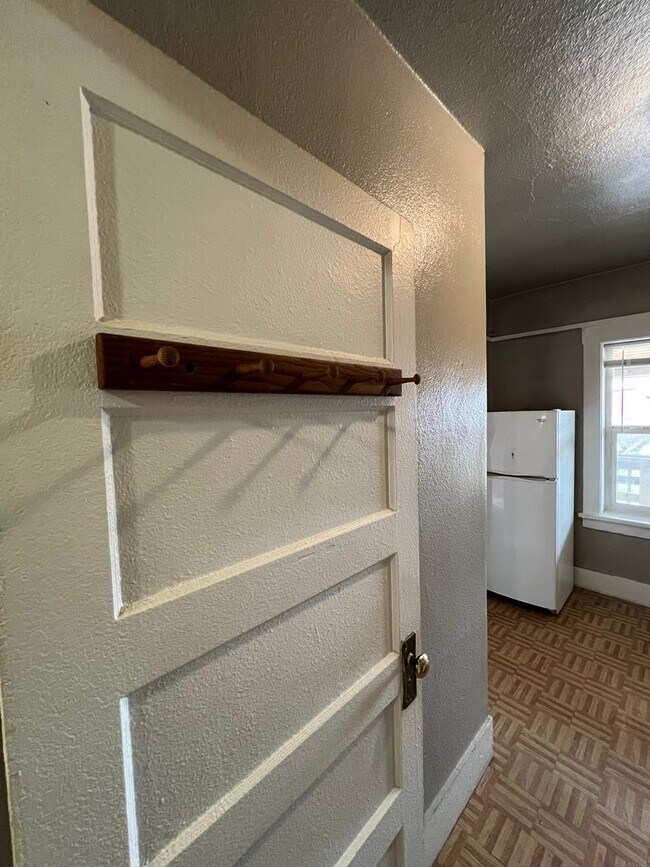 Building Photo - 93754