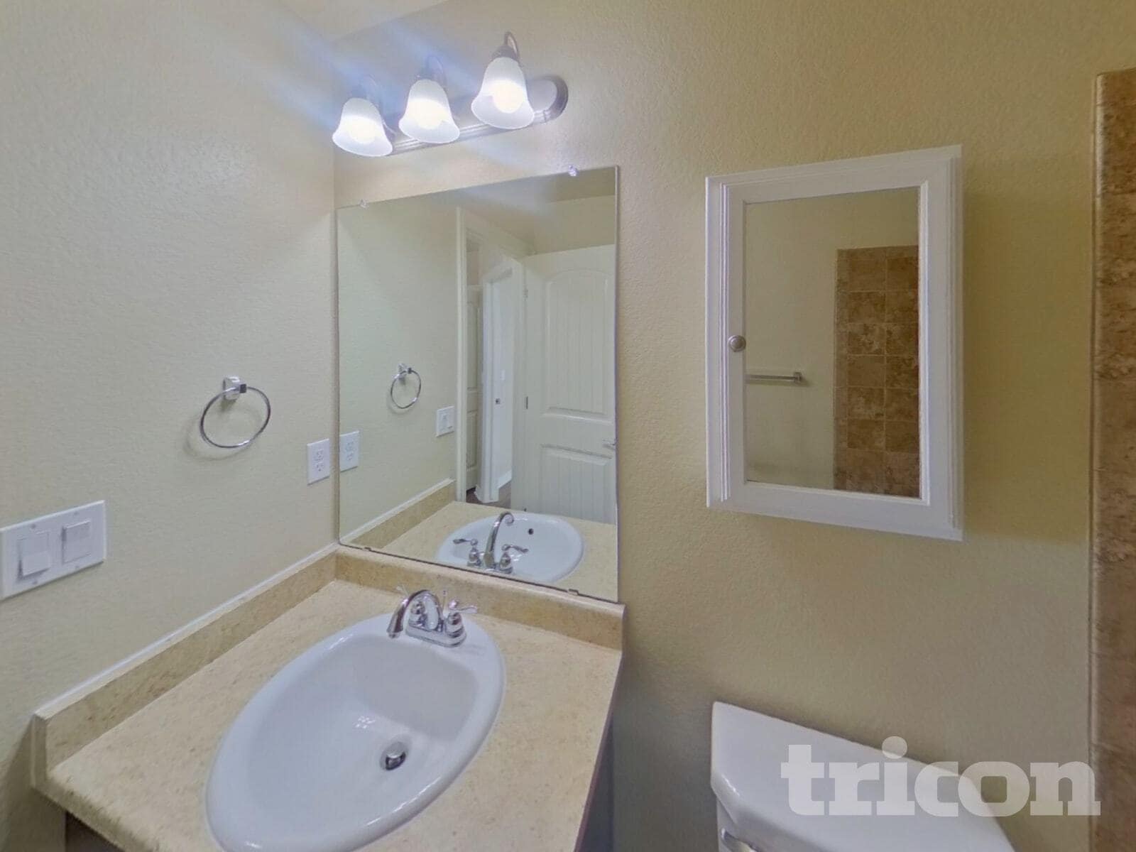 Building Photo - 9899 Silver Stirrup Dr