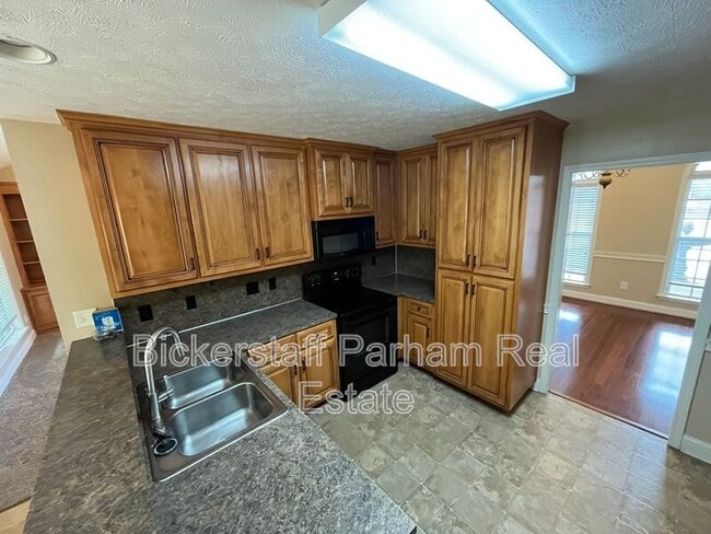 Building Photo - 6031 Broadstone Ct