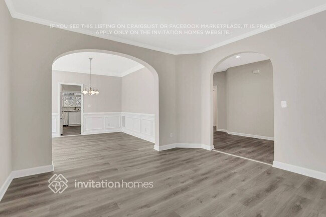 Building Photo - 4894 Day Lily Way