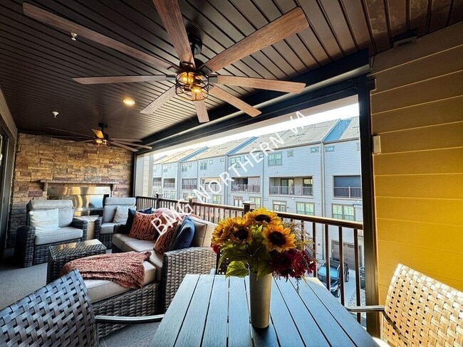 Building Photo - 1636 Kirkman St