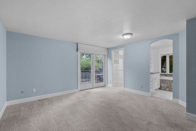 Building Photo - 2226 S Beeler Way