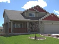 Building Photo - 1613 Summerset Dr