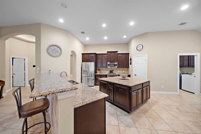 Building Photo - 4711 Salinas Ln
