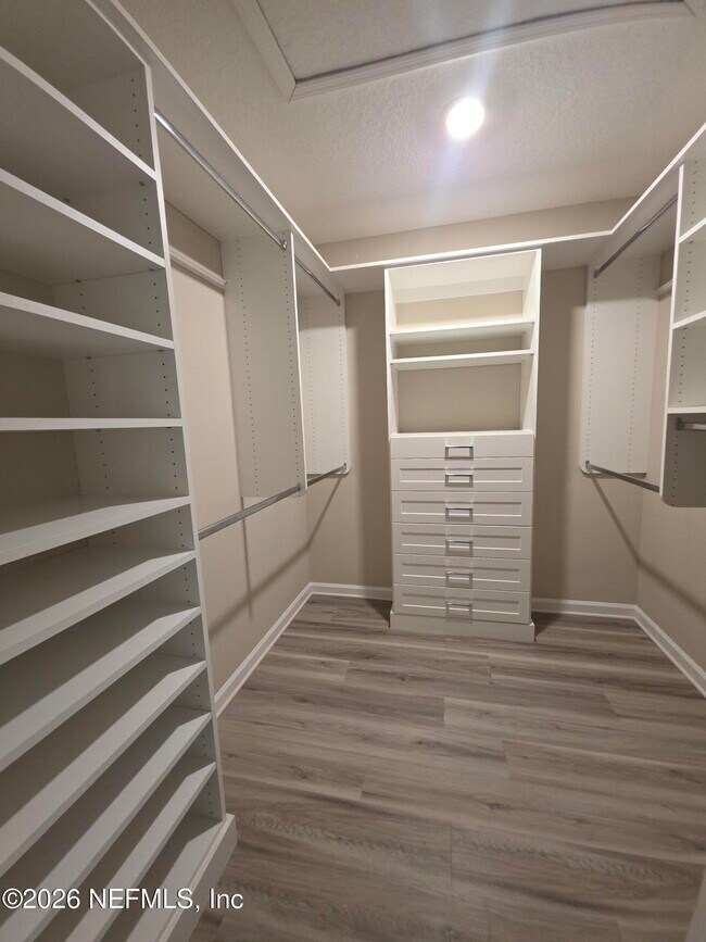Building Photo - 12784 Josslyn Ln